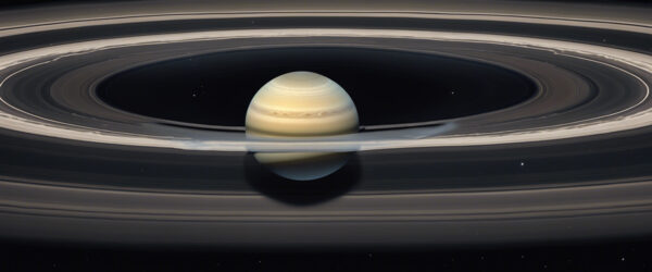 Saturno: La Majestuosidad Cósmica