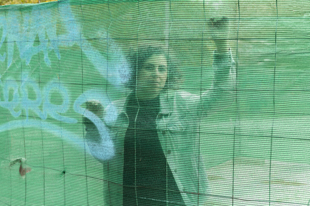 Melina Aiello. “Al empezar de cero en otro lugar, decís: ¿con qué vengo, qué traigo que quiero y qué traigo que no quiero? Y eso también te posibilita a reinventarte.”