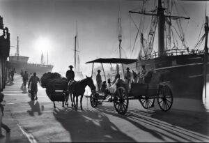  "Crepúsculo en el Puerto"

