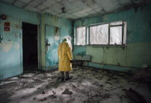  "Amanecer Helado: La inquietante realidad de Chernobyl"

